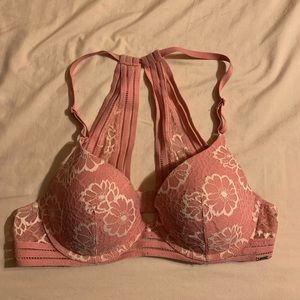 VS Pink bra ( 36 B )